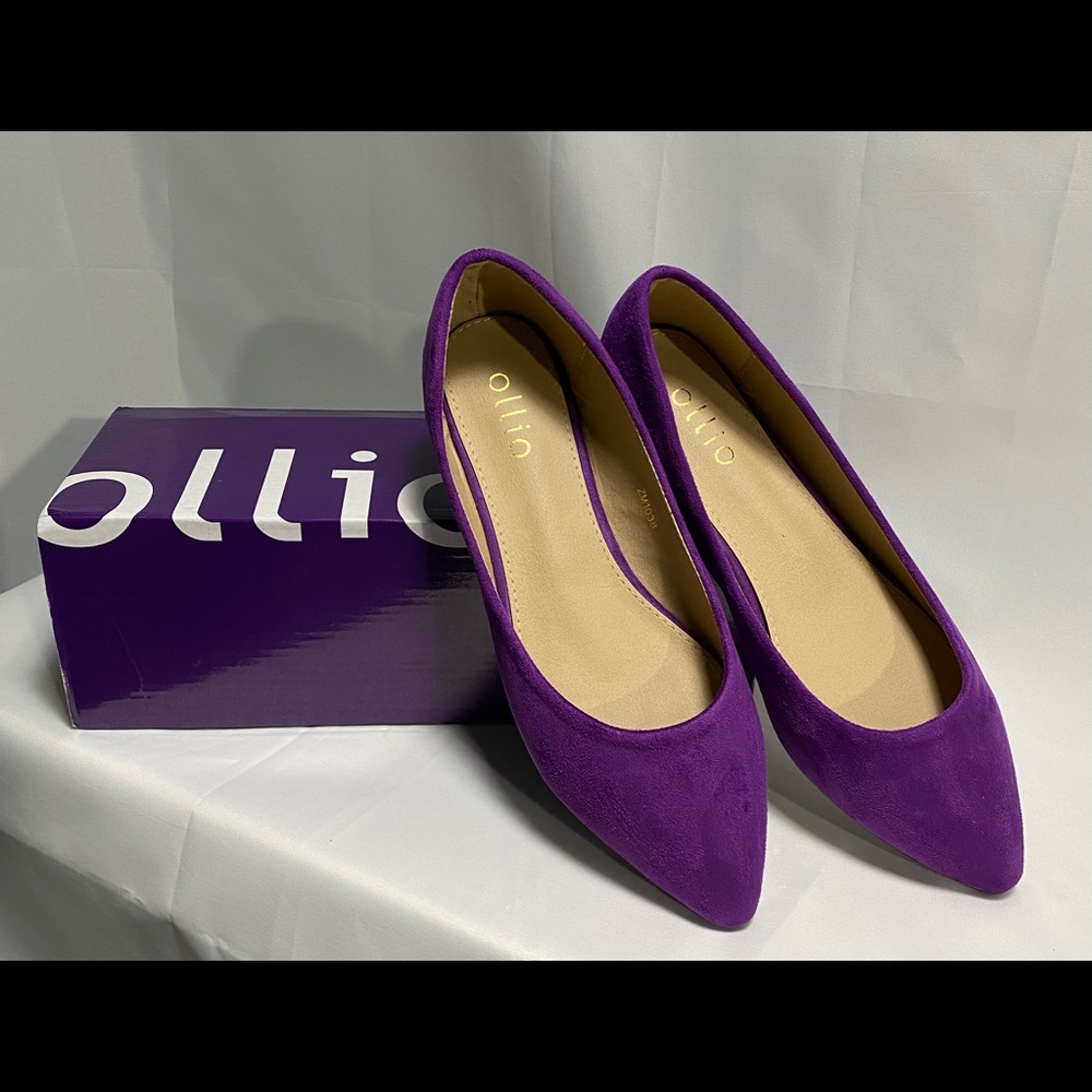 Ollio ~ 7.5 purple flat with original box